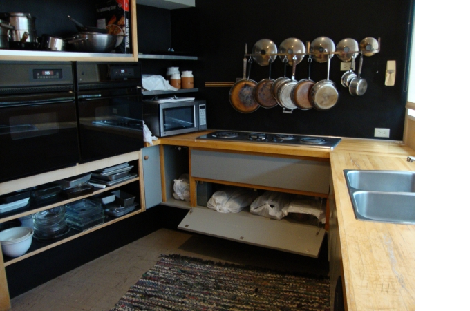 kitchen by Saarinen